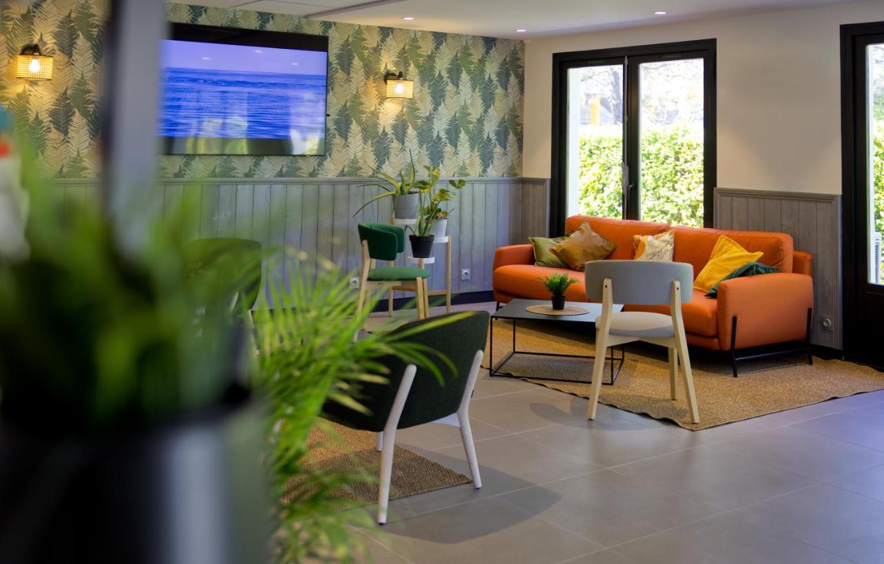 Campanile Centre Sortie 21 Sur A7 A9 Orange (Vaucluse)