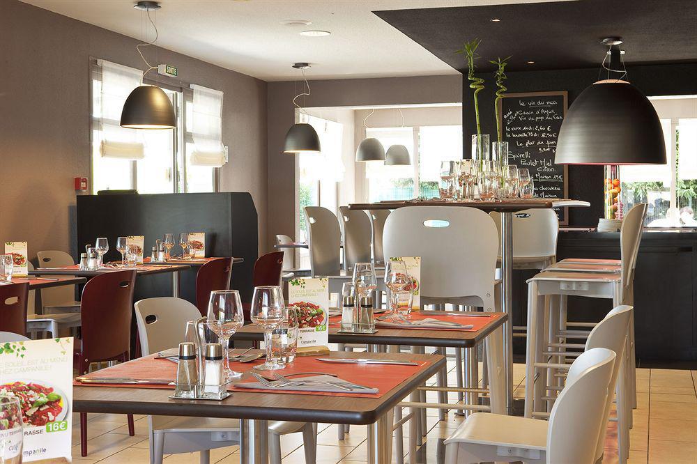 Hotel Campanile Centre Sortie 21 Sur A7 A9 3*