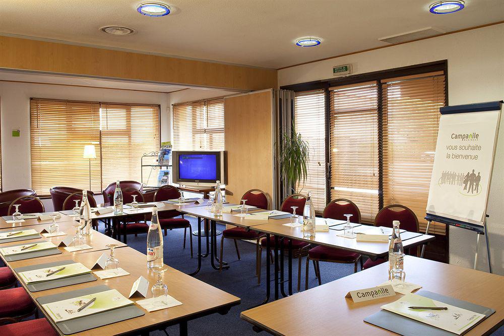 Campanile Centre Sortie 21 Sur A7 A9 Hotel 3*